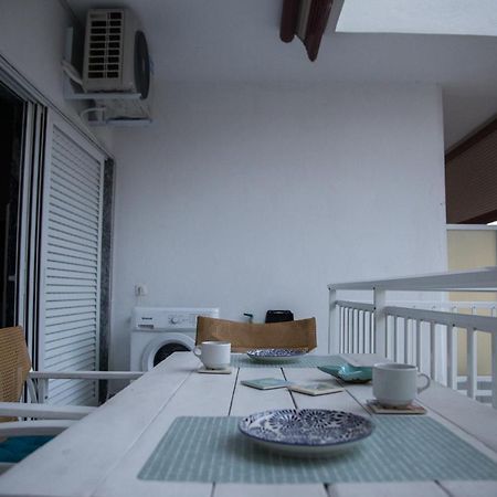 Grey Theros Apartments Paralia Dionisiou Exterior foto