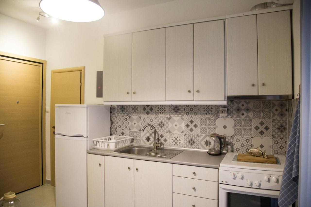 Grey Theros Apartments Paralia Dionisiou Exterior foto